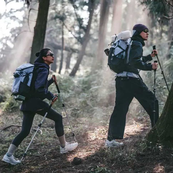 Фото - Туристический рюкзак Naturehike Helium CNK2300016 (6976507663311)